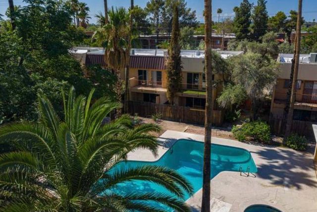 2BR Summer Condo | Pool, Hot Tub & Yard Near UofA