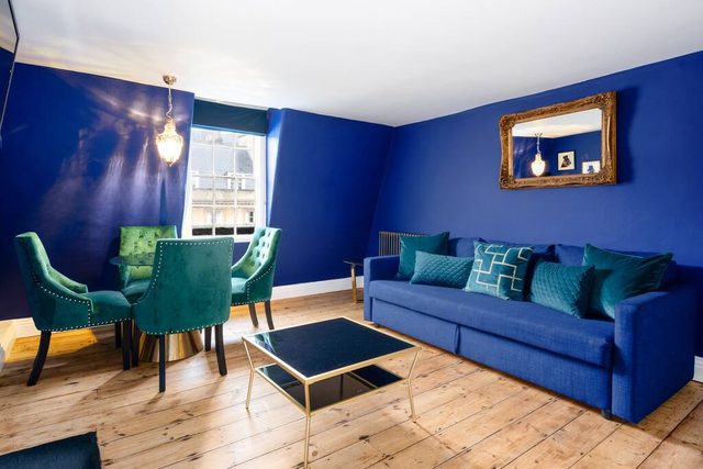 Darcy's Pride – central 2-bedroom apartment