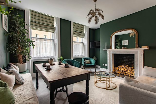 Central Bath Apartment - Modern Luxury Retreat