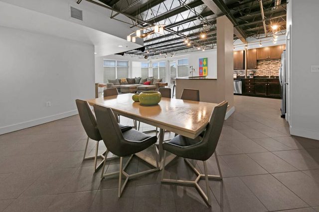 Loft 202🏢Downtown Loft👙Beach Area🐶Pet Friendly