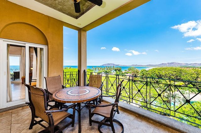 Swim-Up Pool Bar | Walk to Beach & Panoramic Views