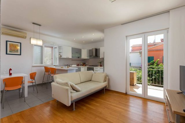 One-bedroom app ALBIS with balcony and parking