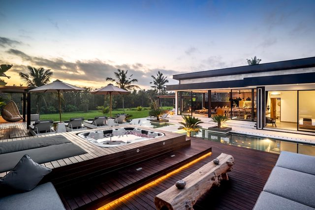 Ubud Luxury Resort 5BR w/ Gym & Rice Field View