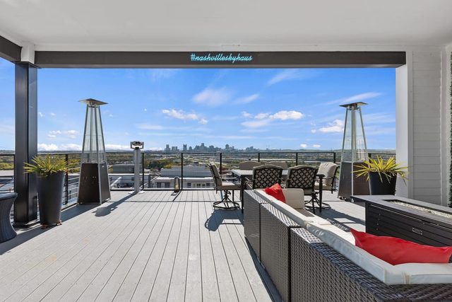 Nashville SkyHaus - As Seen On MTV | Sleeps 12+