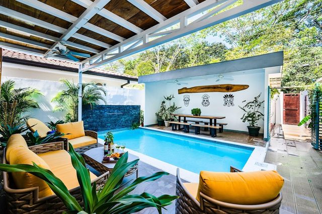 Private Pool Villa, Walk to Beach & Dining