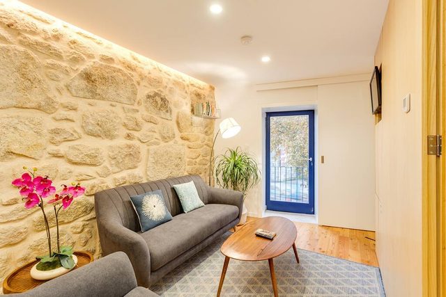 *NEW* Riverside 2 Bedroom Apartment by DA'HOME