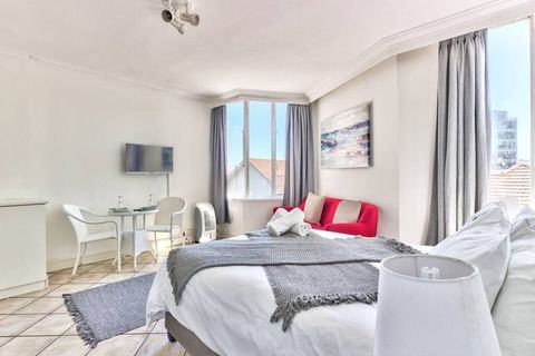Small Basic apartment in Atlantic Towers Sea Point