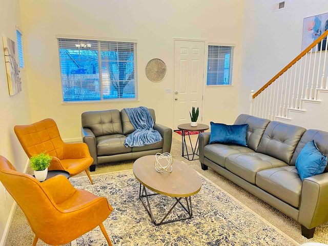 Gorgeous S Reno 5BD 13Beds W7TVs Sleeps18 SuperFAST WIFI