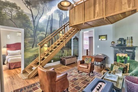 Heritage House filled with Bold Character