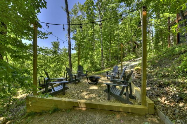 Cedar Ridge | Hot Tub + Game Room + Fire Pit