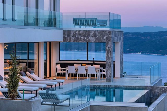 Villa Ateneum with sea view, jacuzzi&infinity pool — Ripenda Kosi, Istria