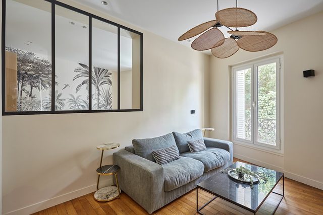 Elegant and modern apartment Eiffel Tower