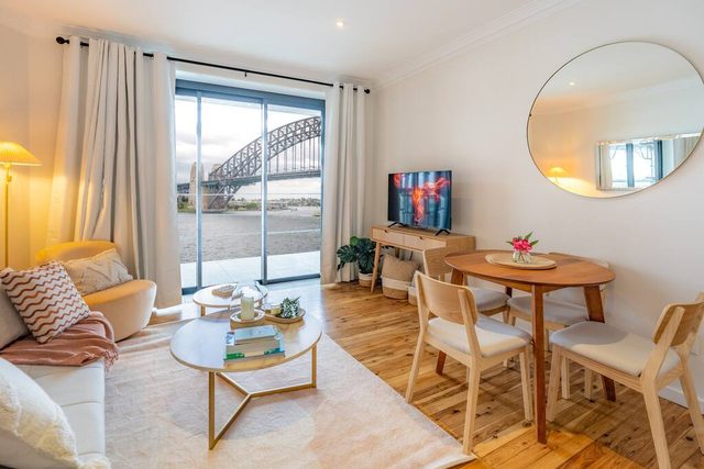 LTL - Best Harbour Views Sydney!