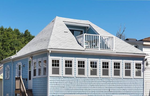 Oceanview Condo on Long Sands Beach!