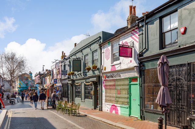 Trendy Central 1 Bed Flat with Roof Terrace