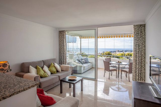 Stunning ocean view apartment