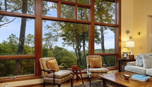 New! Scenic Wintergreen Home Dog Friendly