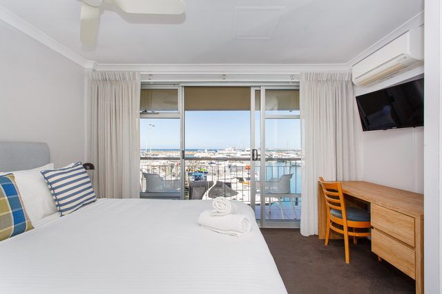 Sunset Marina Escape Freo-Amazing views & central