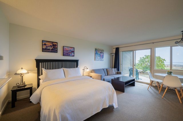 221 Lower Beach View Suite, Shorewater Resort