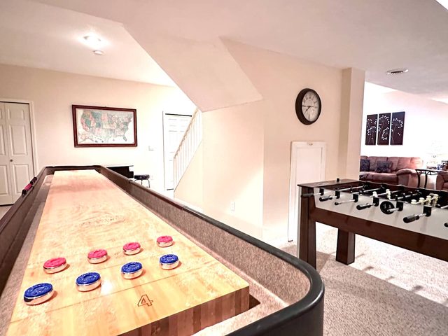 Game & Exercise Room | Dog Friendly! (Sleeps 12)