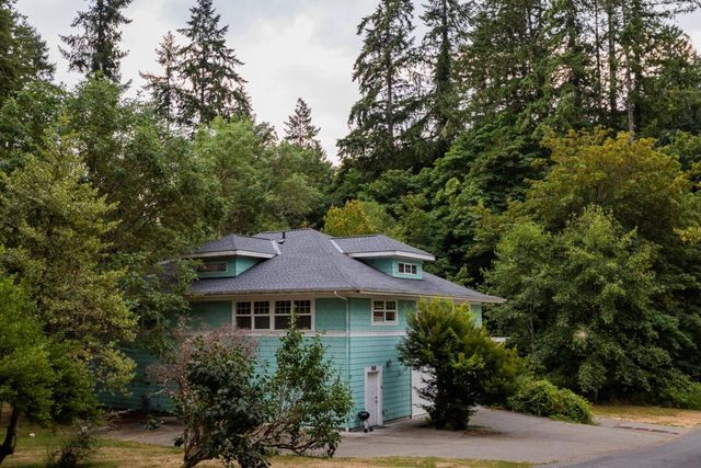 Cute apartment with private beach access! — Lakebay, WA