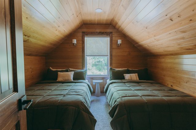 Near Ski Resort, Hot Tub, Fire Pit, Pickleball