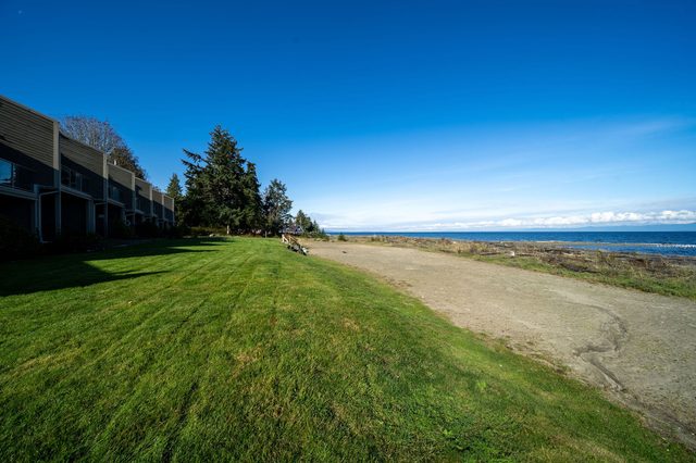 219 Lower Beach View Suite, Shorewater Resort
