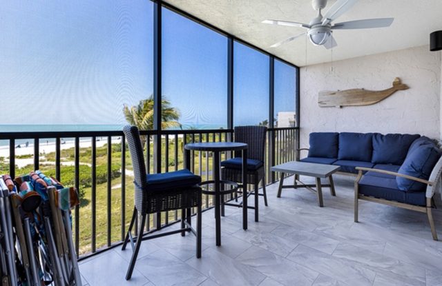 3rd-Floor Corner Unit w/ Gulf Views Heated Pool