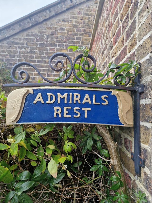 Admiral's Rest - With Parking Central Broadstairs