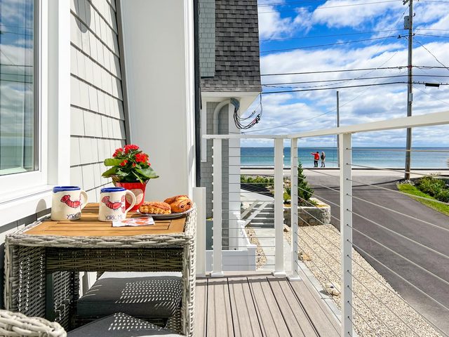 New Nubble View -  Carriage House on Beach 