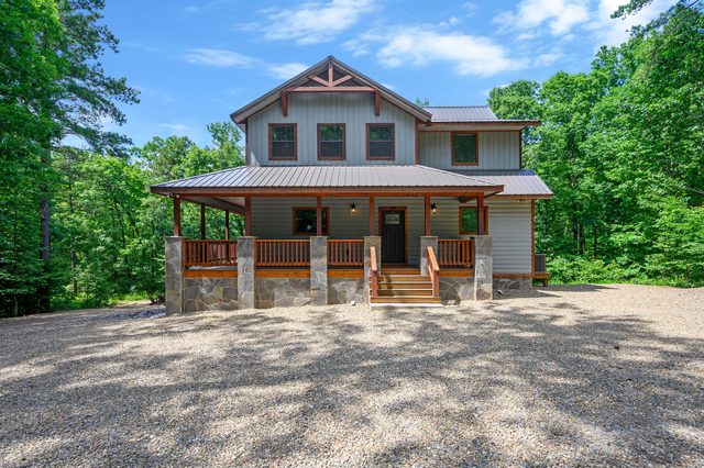 Redberry Retreat — Broken Bow, OK