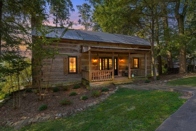 Cabin Unbound — Guntersville, AL