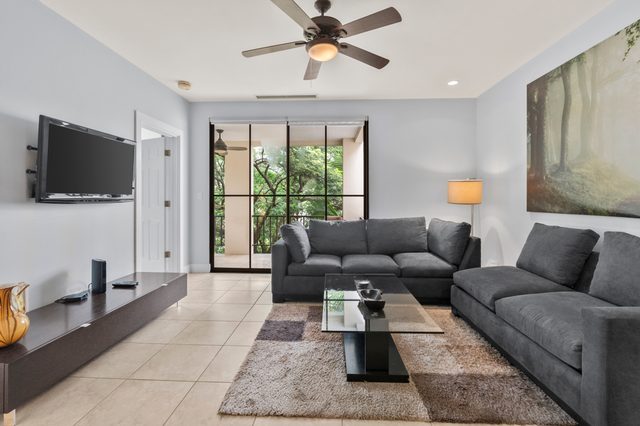 Pacifico L213 -Spacious 3 Bedroom 2 Bathroom Condo