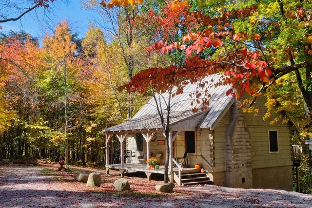 The Roost cabin Hocking Hills (with WiFi)