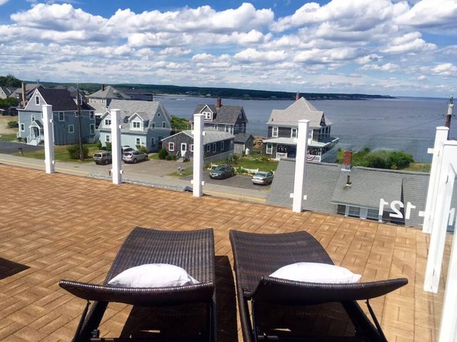 Gorgeous roof top deck home with water views!