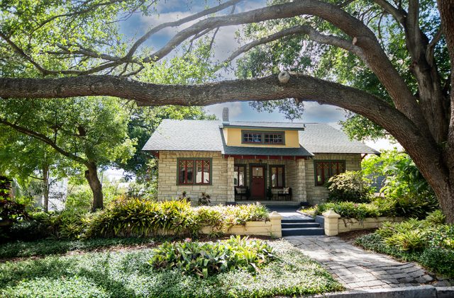 Stay Like a Local • Historic Seminole Heights Gem!
