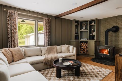 Roebling House • 1850s Cabin • Hot Tub • Fire Pit — Barryville, NY