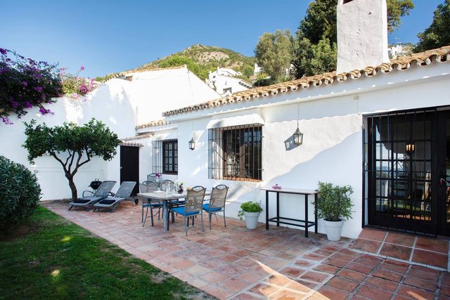 Beautiful house with garden & views in Mijas