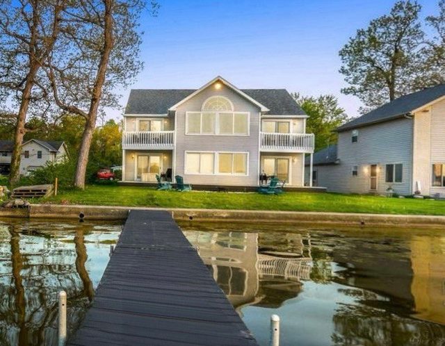 All-sports · Pier · Kayaks · GameRoom · 16+ — North Webster, IN