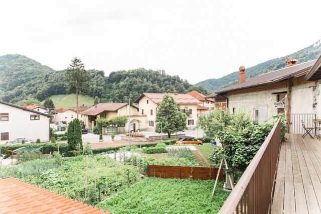 Riba apartment, 2 bedrooms, terrace, airco