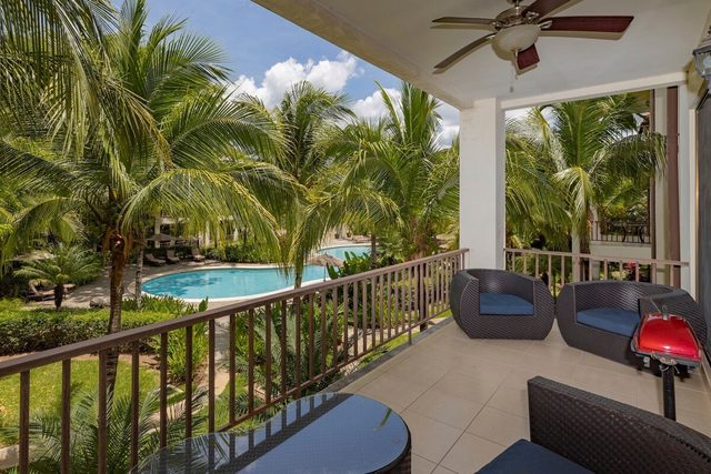 Second Floor Breezes - Beach Club Access - Grill