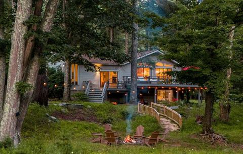 Riverfront Retreat | Hot Tub, Firepit & Pool Table