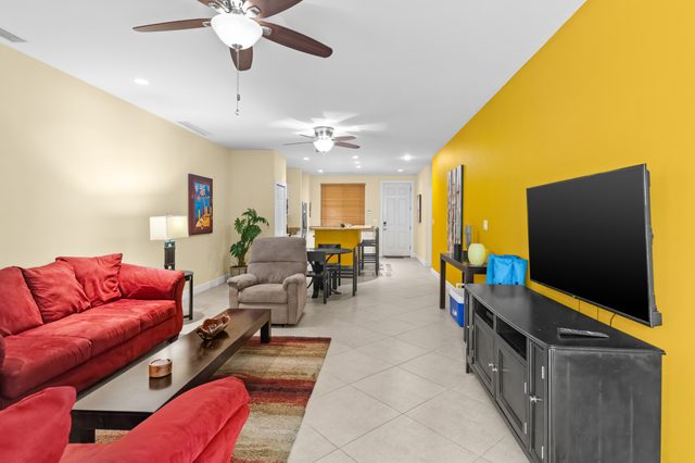 Pacifico L202 - Ground Floor 2 Bedroom Walkout