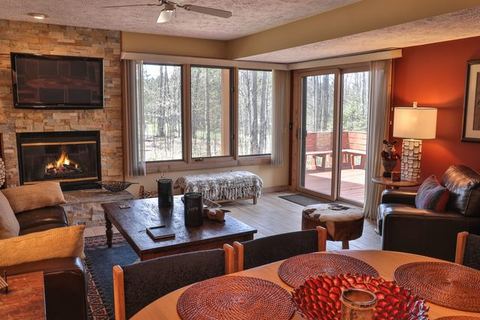 Trout Creek Resort #131 by PureStay