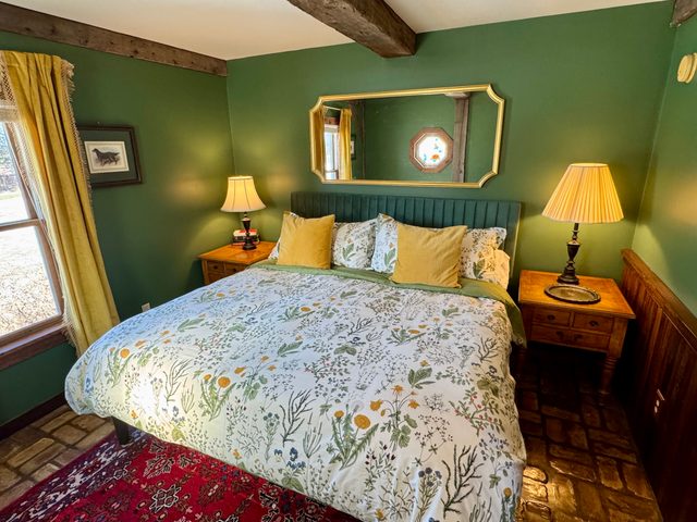 Storybook Cottage for Two with Fireplace