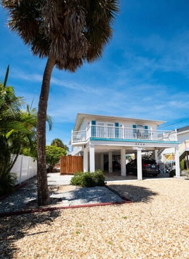 Stella Marina - Just one block to beach 2BD / 2BA