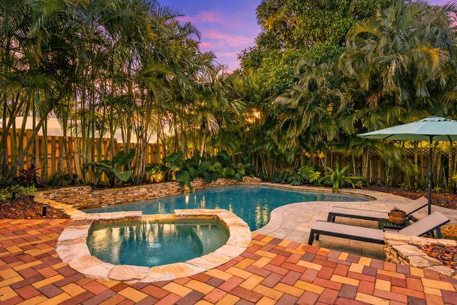 Stylish Pool Retreat + Guest House Near Beach