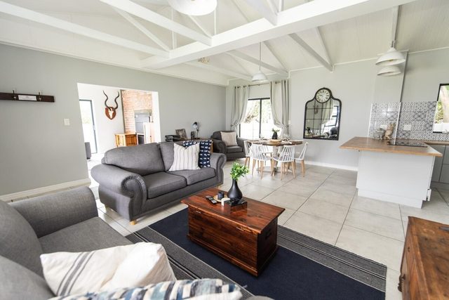 Modern 3 bedroom in the heart of PE