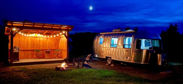 Romantic FLX Airstream Escape w/ Pond & Fire Pit