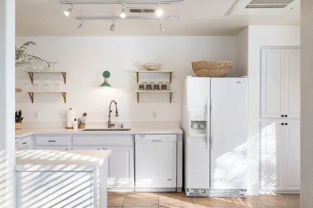 Immaculate North Scottsdale Condo Near Westworld